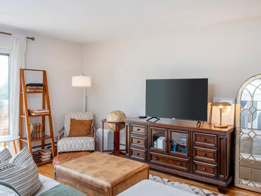2928 Dean Parkway #4B, Minneapolis, MN 55416 - #2