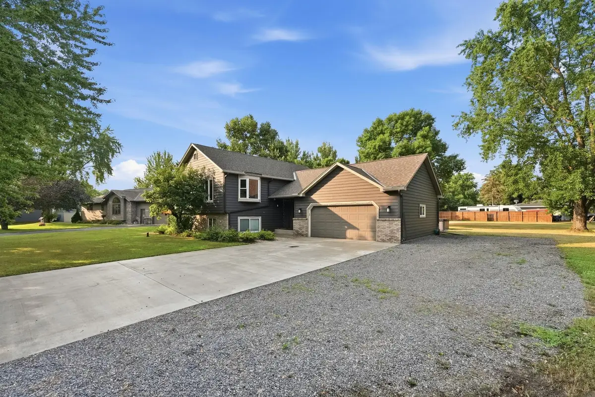 5652 W Oakes Drive, Saint Cloud, MN 56303 - #1