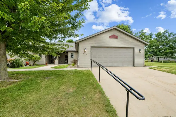 615 Sandy Court, Wanamingo, MN 55983
