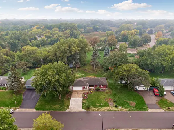 2501 80th Avenue N, Brooklyn Park, MN 55444