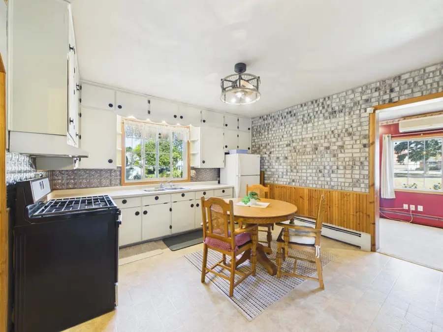 286 Park Avenue, Saint Martin, MN 56376 - #2