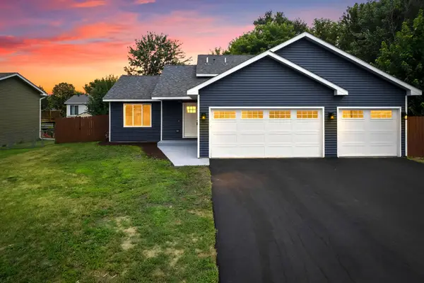 808 5th Avenue Sw, Isanti, MN 55040
