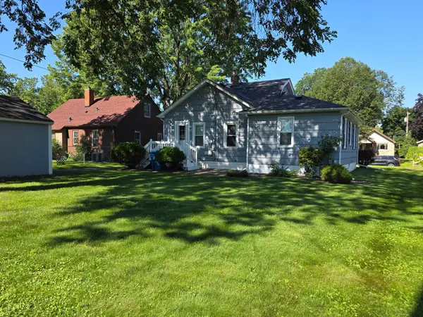 3922 Zane Avenue N, Robbinsdale, MN 55422
