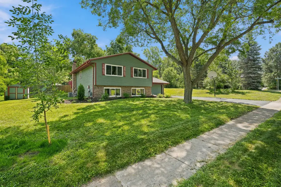 9401 Briar Road, Bloomington, MN 55437 - #3
