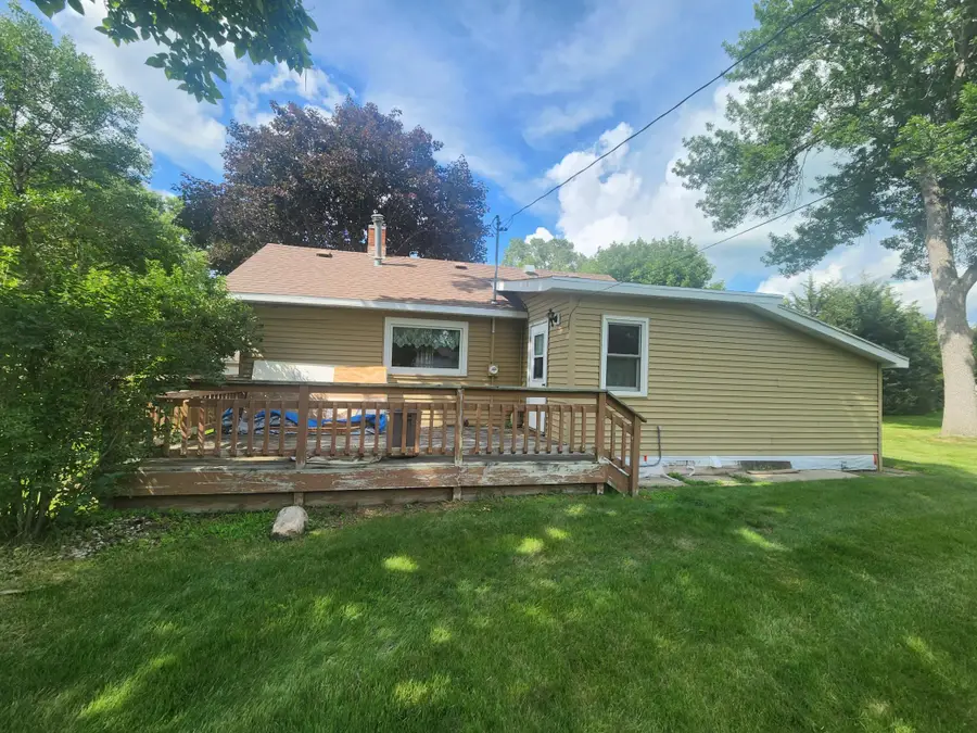 822 2nd Street Nw, Pipestone, MN 56164 - #3