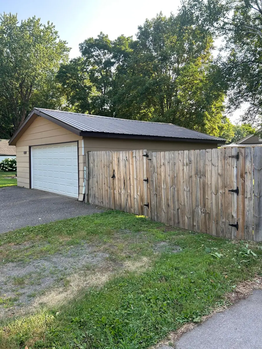 30650 N Lakes Trail, Lindstrom, MN 55045 - #2