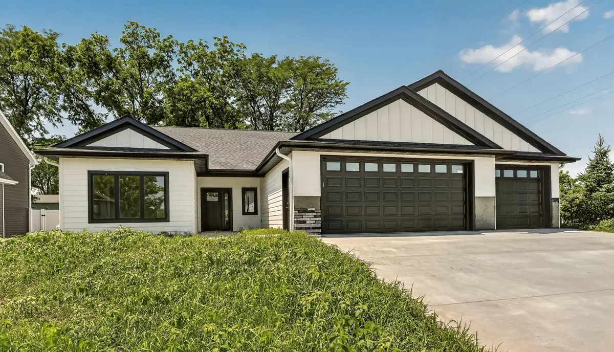 1507 14th Ave Ne, Kasson, MN 55944 - #1