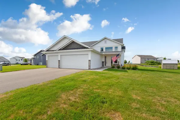 1220 Ivy Way, Faribault, MN 55021