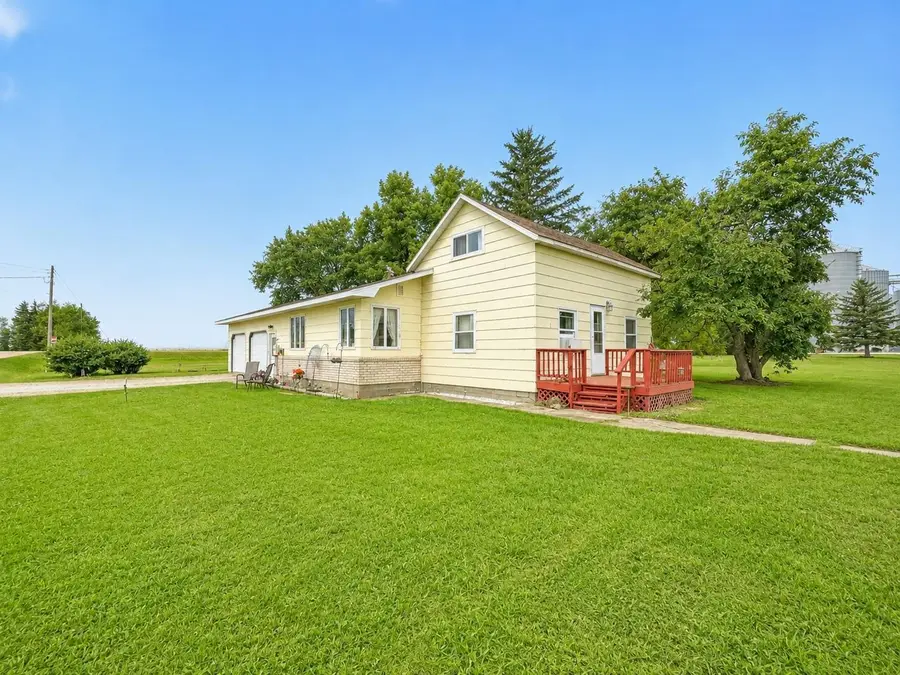 104 Cottonwood Street, Galesburg, ND 58035 - #2