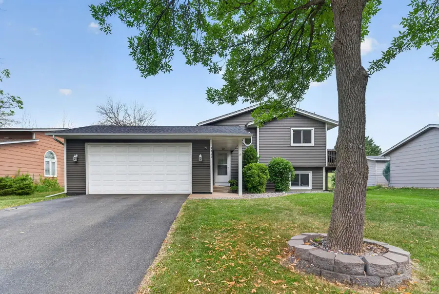 9466 Irving Avenue N, Brooklyn Park, MN 55444 - #2