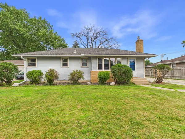 6306 Lee Avenue N, Brooklyn Center, MN 55429