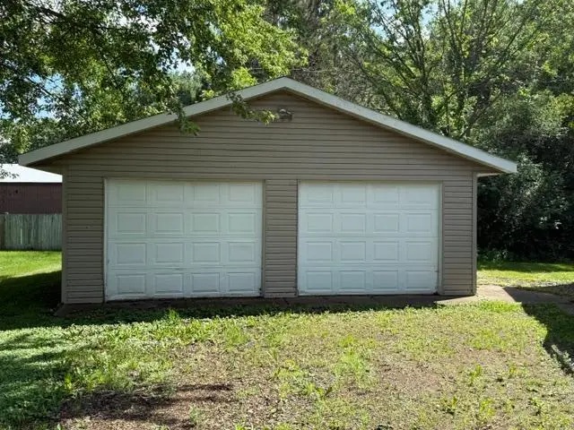 206 3rd Street Sw, Hinckley, MN 55037 - #3
