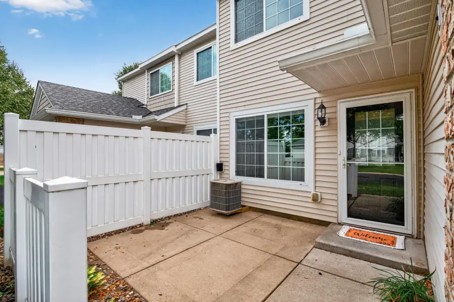 7047 139th Avenue Nw, Anoka, MN 55303 - #3
