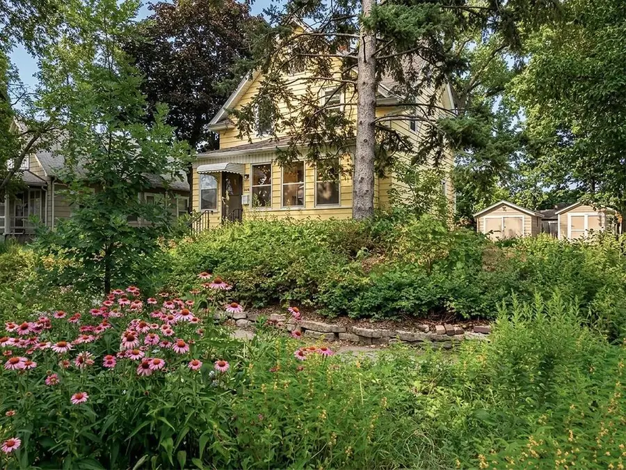 1006 Cromwell Avenue, Saint Paul, MN 55114 - #2