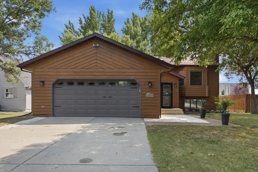 2522 34th Avenue S, Fargo, ND 58104 - #2