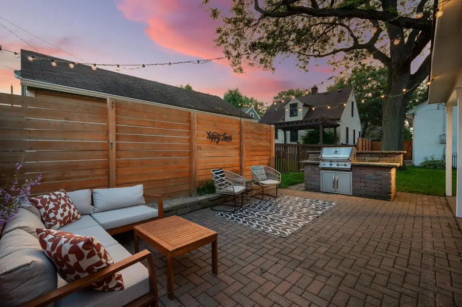 2191 Eleanor Avenue, Saint Paul, MN 55116 - #2