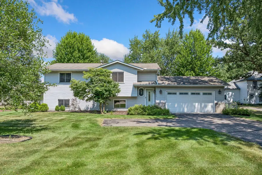 11824 W River Road, Champlin, MN 55316 - #2