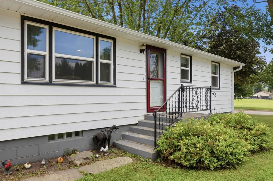 613 Frank Street Nw, Silver Lake, MN 55381 - #2