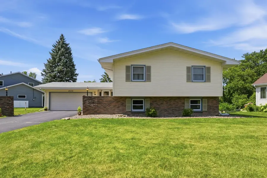 4636 Heritage Hills Drive, Bloomington, MN 55437 - #2