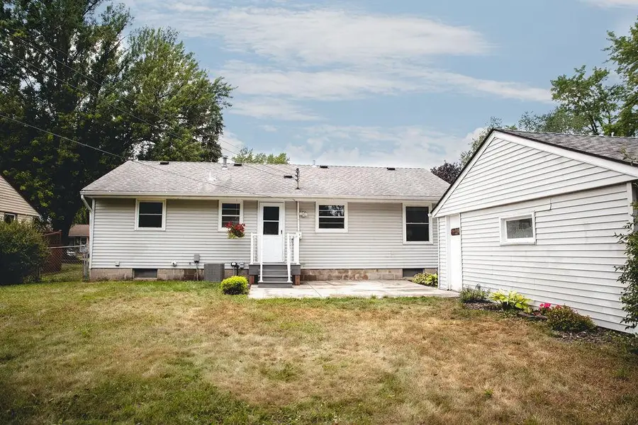 9526 Quaker Lane N, Maple Grove, MN 55369 - #2