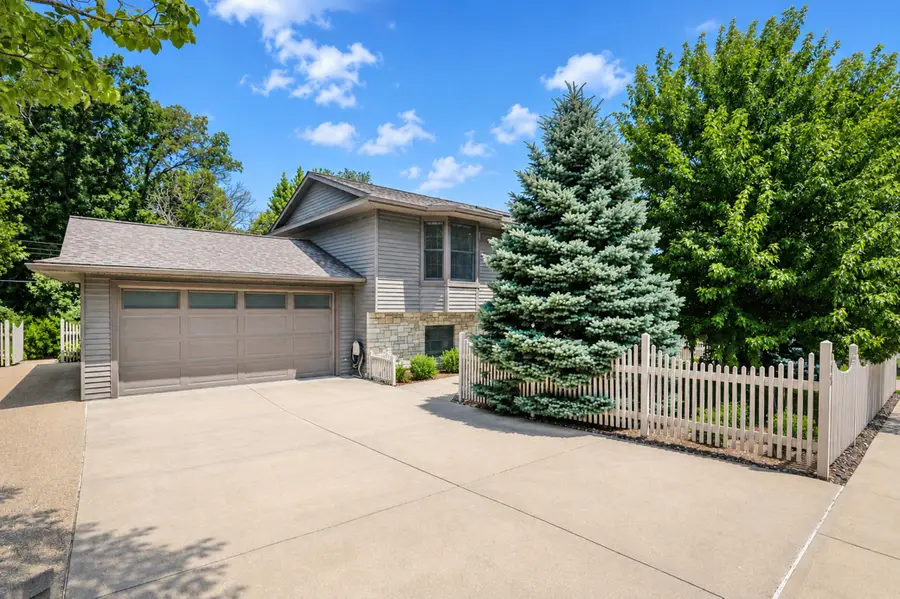 715 36th Street Sw, Rochester, MN 55902 - #3