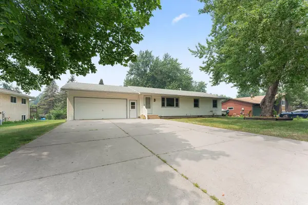 8053 Cloman Avenue, Inver Grove Heights, MN 55076