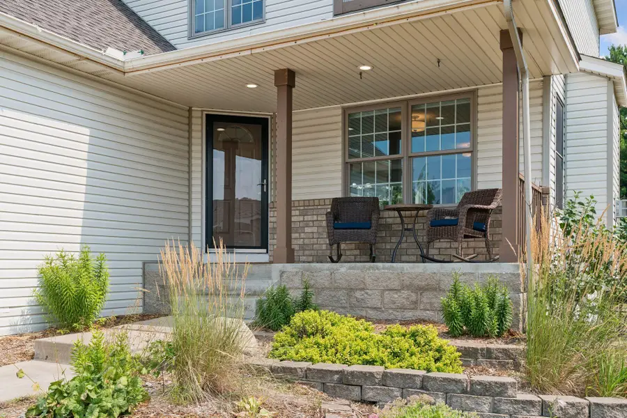 5909 92nd Avenue N, Brooklyn Park, MN 55443 - #2