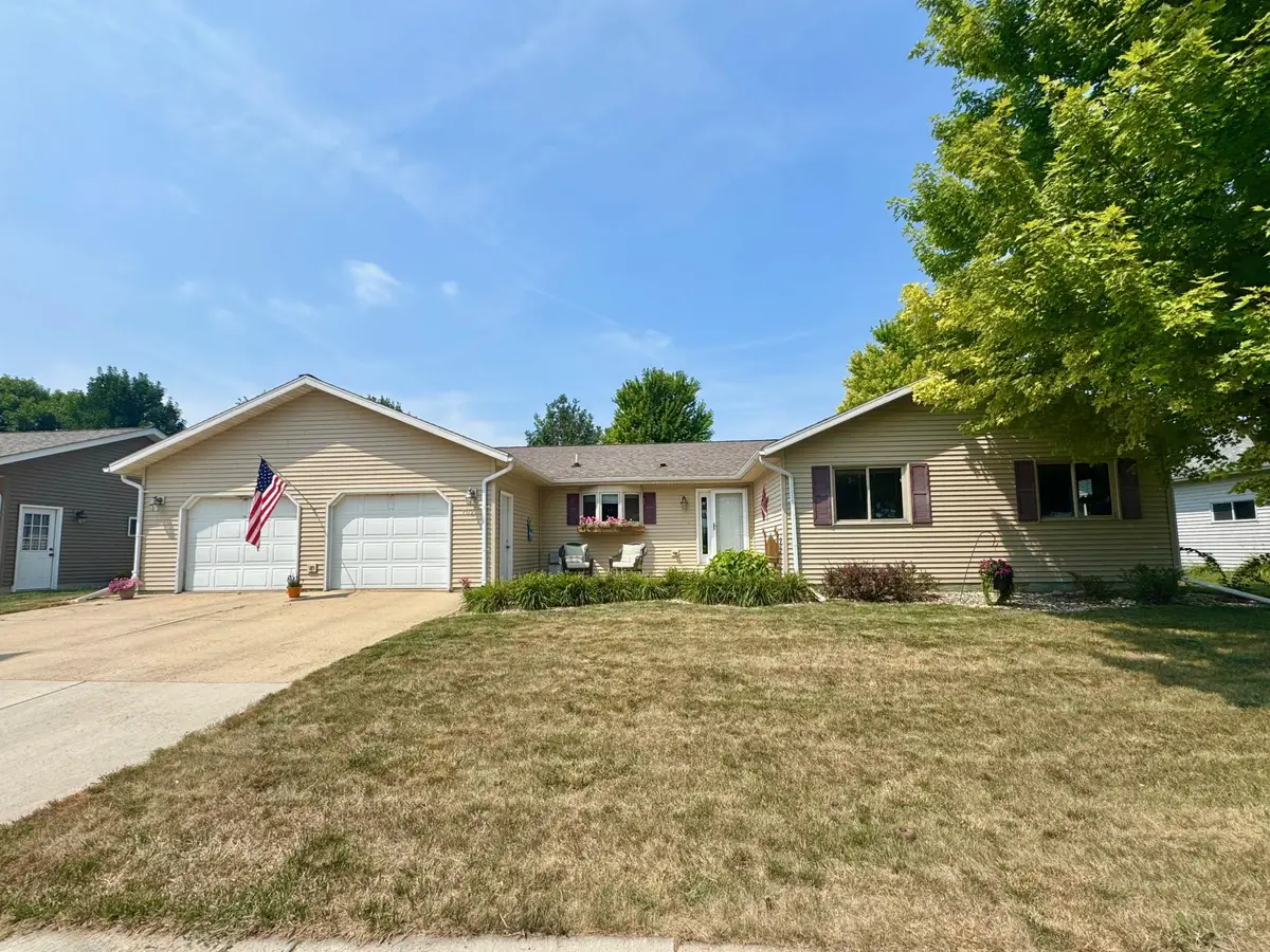 702 S Saratoga Street, Marshall, MN 56258 - #1