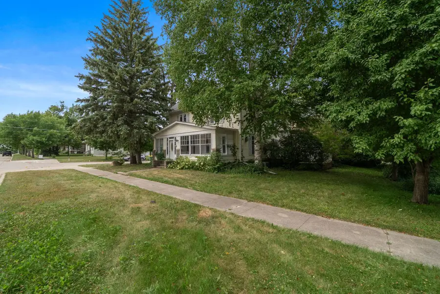 224 2nd Avenue Se, Pipestone, MN 56164 - #2