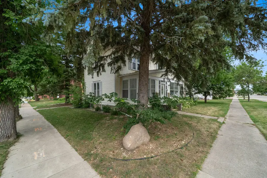 224 2nd Avenue Se, Pipestone, MN 56164 - #3