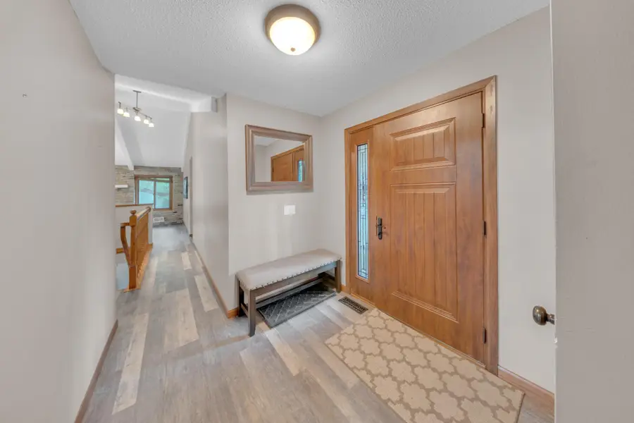 6864 Jeremy Court, Eden Prairie, MN 55346 - #2