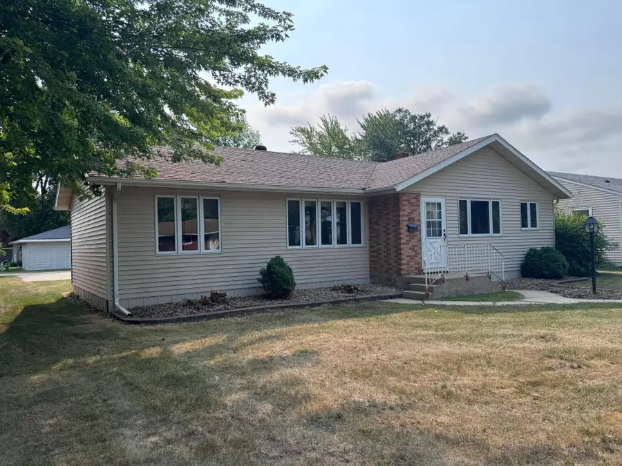 508 Kneale Avenue S, Thief River Falls, MN 56701 - #2