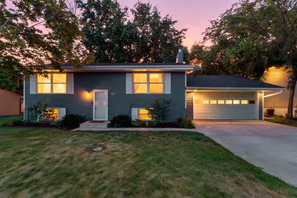 515 School Street Nw, Elk River, MN 55330