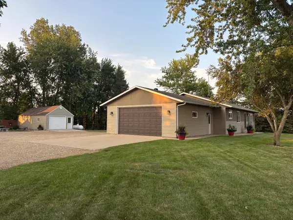27366 260th Street, Worthington, MN 56187