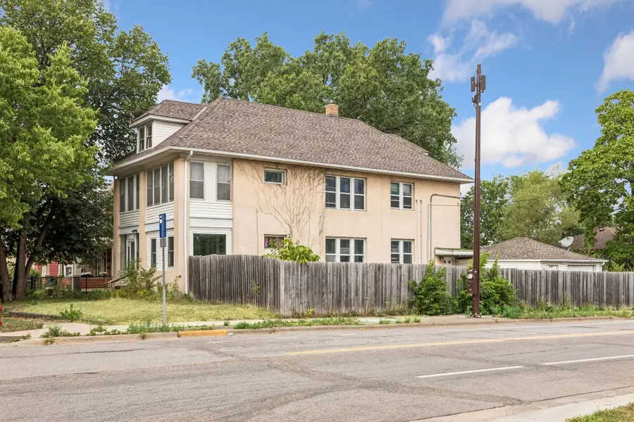 393 Geranium Avenue E, Saint Paul, MN 55130 - #2