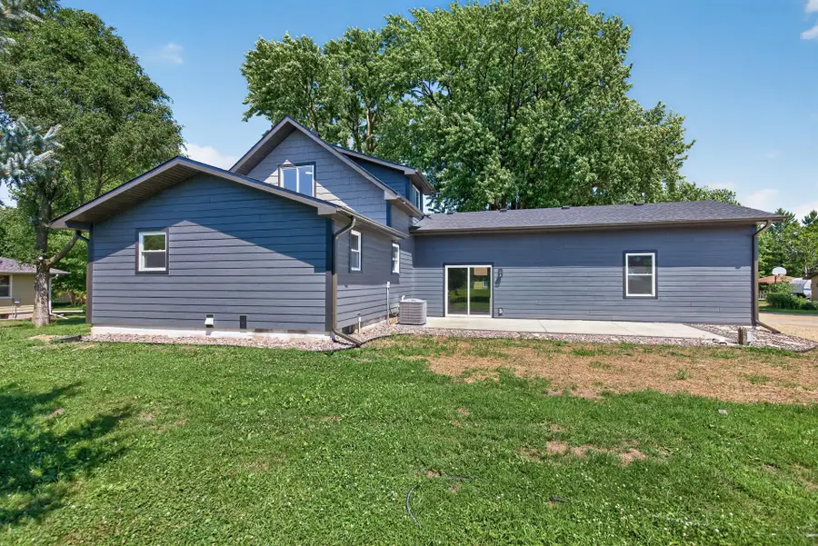 5146 Cleveland Street, Veseli, MN 55046 - #2