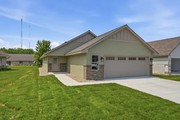 1807 Upper Trentwood Circle Ne, Willmar, MN 56201