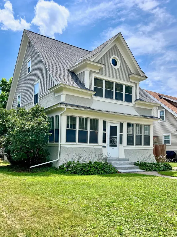 3207 E 42nd Street, Minneapolis, MN 55406