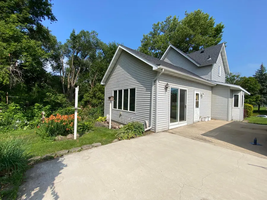 919 Abbott Street, Albert Lea, MN 56007 - #2