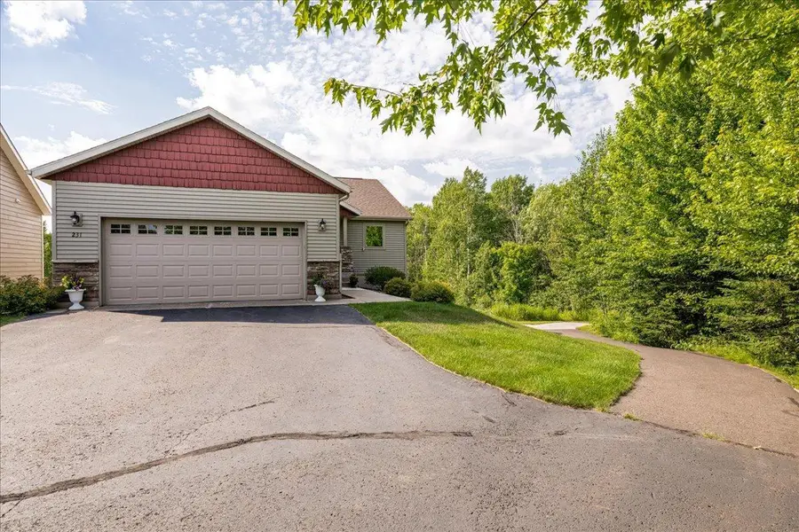 231 Hickory Street, Duluth, MN 55811 - #3