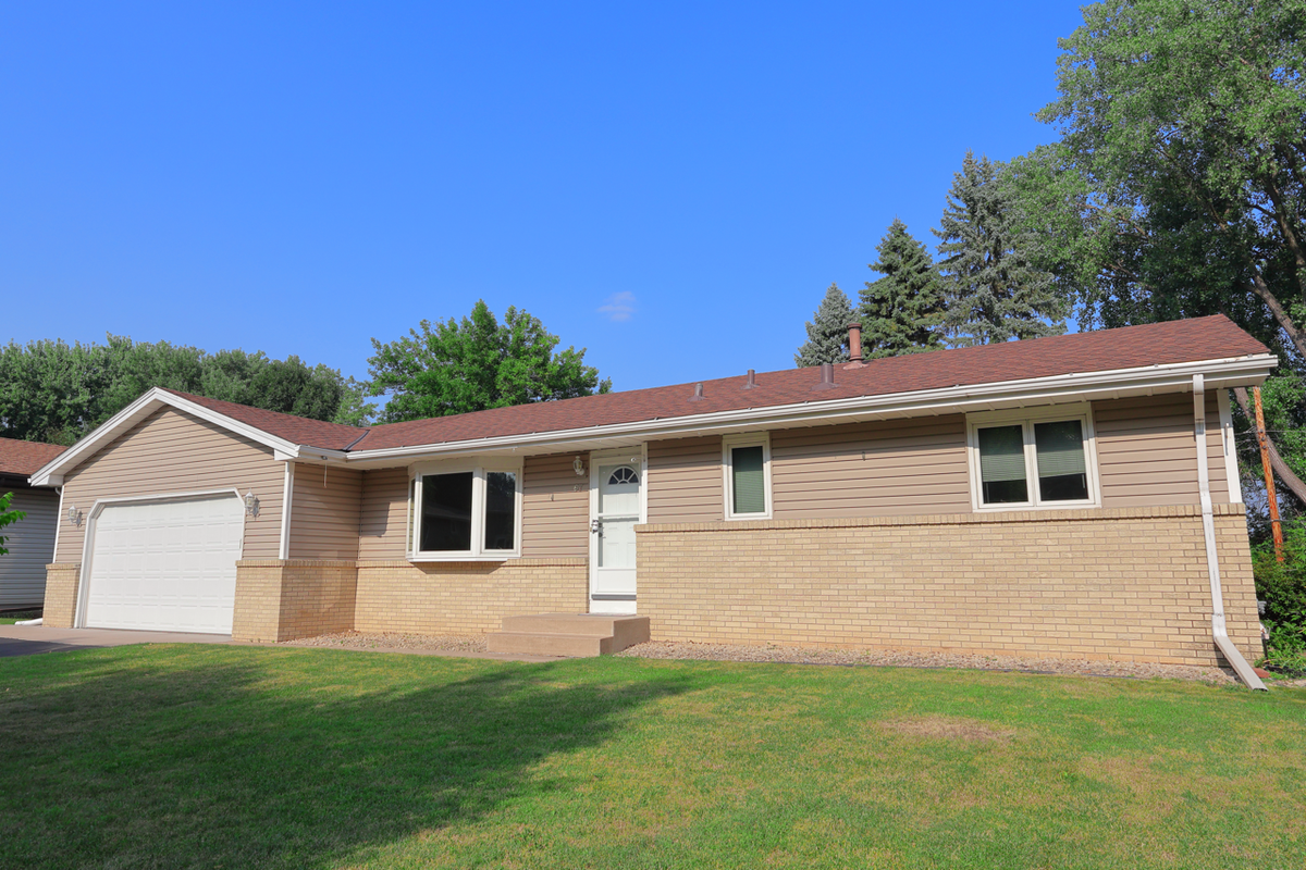 67 13th Avenue Sw, New Brighton, MN 55112 - #1