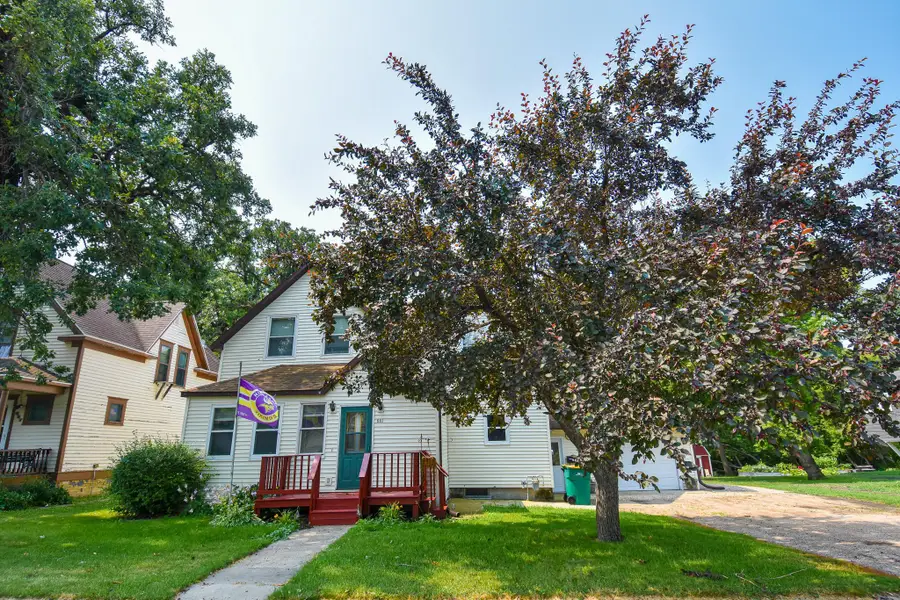 661 N Central Street, Warren, MN 56762 - #2