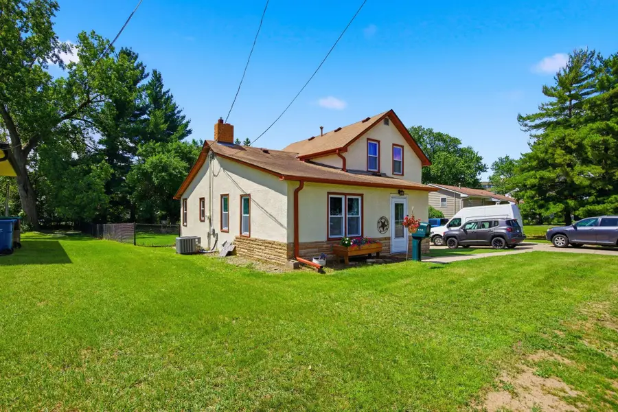 510 Mississippi Street Ne, Fridley, MN 55432 - #2