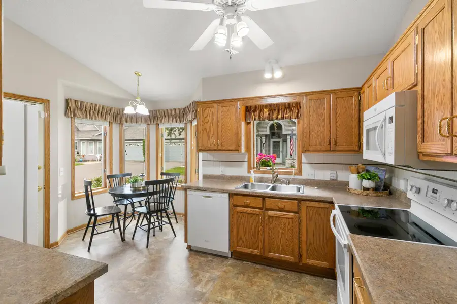 2556 Sumac Ridge, White Bear Lake, MN 55110 - #2