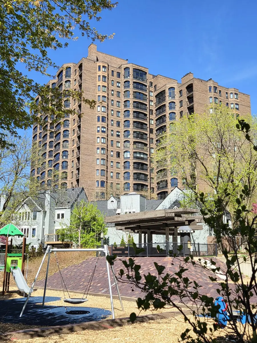 1235 Yale Place #1701, Minneapolis, MN 55403 - #3