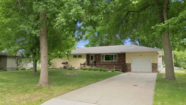 319 Maple Avenue S, Maple Lake, MN 55358