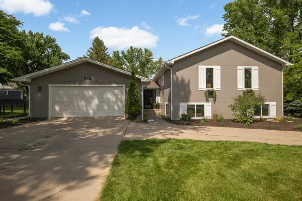 8350 Amsden Ridge Drive, Bloomington, MN 55438