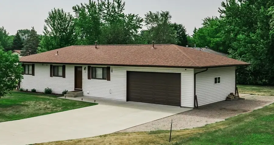 806 Callaway Street E, Saint Joseph, MN 56374 - #2
