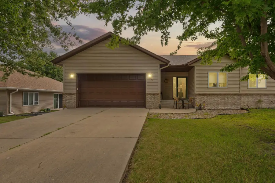 712 W Main Street, Arlington, MN 55307 - #2
