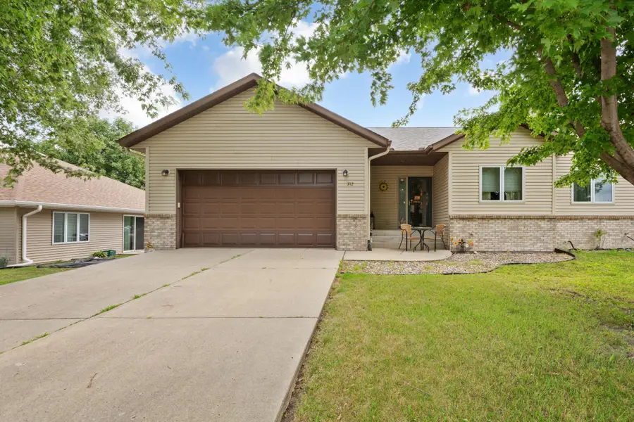 712 W Main Street, Arlington, MN 55307 - #3